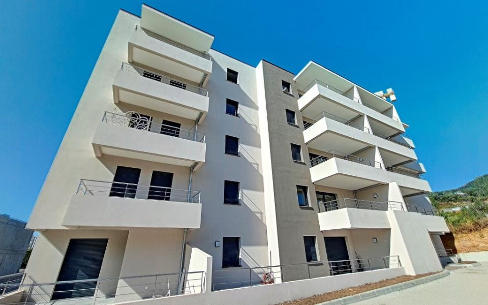 F2 à louer PARC AURANCIA  IMMEUBLE 