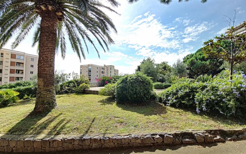 F2 Duplex à louer Sanguinaires parc