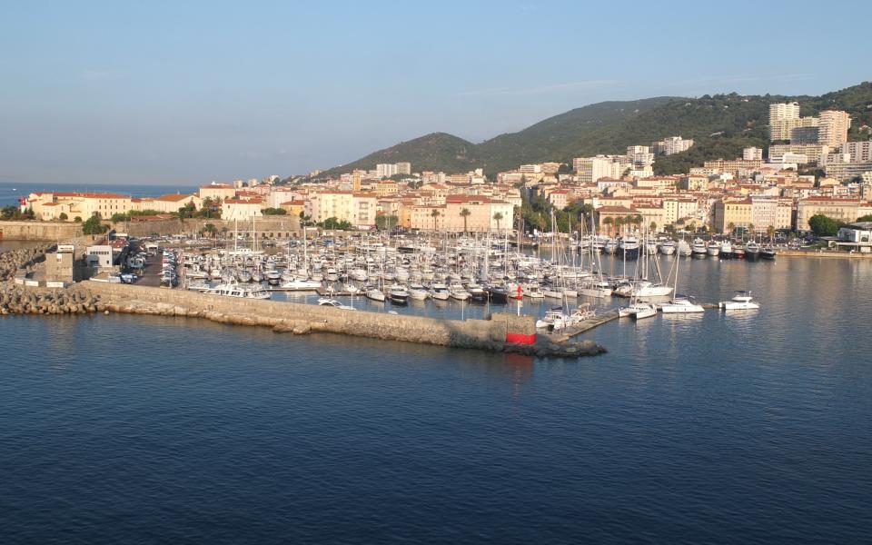 Vivre à Ajaccio : la fusion parfaite entre modernité et patrimoine historique