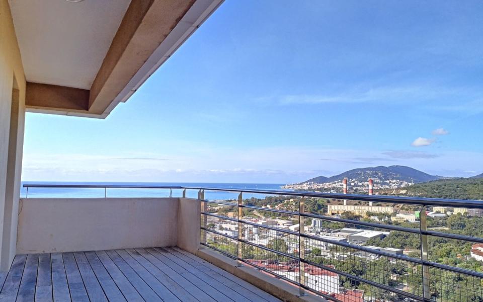 Beau F3 à la location résidence Belvedere secteur Vazzio à Ajaccio