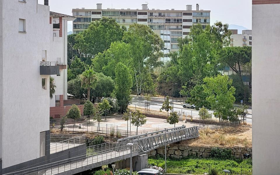 F2 neuf   à louer secteur résidence Alba  Alzo di Léva  à Ajaccio