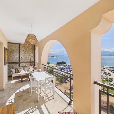 A vendre Studio avec terrasse et Vue Mer, Triangle d'Or