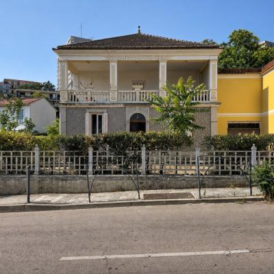 Rare, jolie Villa meublée à louer secteur Loretto à Ajaccio