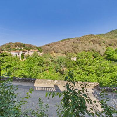 A VENDRE MAISON AUTHENTIQUE SAINTE MARIE SICHE