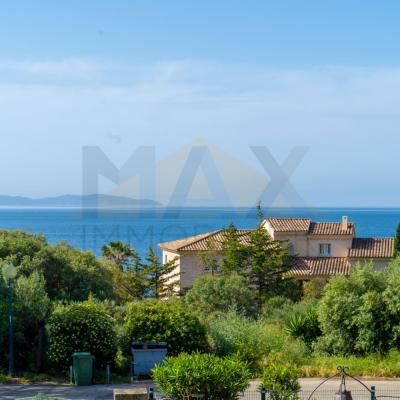 En Corse, à Ajaccio, vente d'une villa de 350 m² avec piscine et vue mer