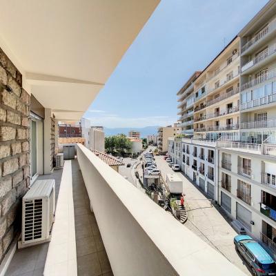 F3 À VENDRE SECTEUR LORETTO - AJACCIO