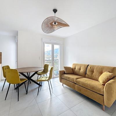 beau F1 neuf, meublé, à louer secteur Terrasses de Bodiccione à Ajaccio