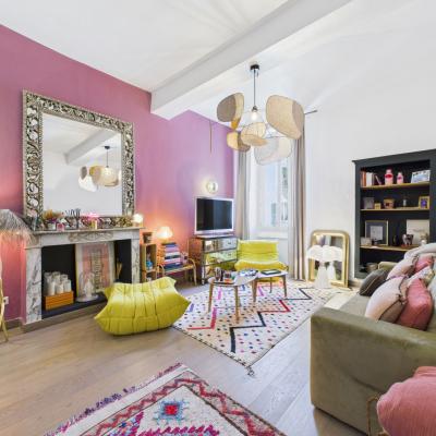 F2-3 A VENDRE RUE BONAPARTE