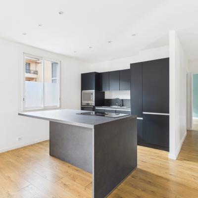 F2 A VENDRE BAS COURS NAPOLEON