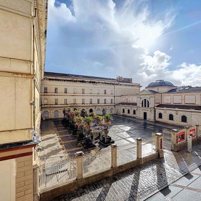 Beau F2 meublé à louer rue Fesch, centre ville à Ajaccio