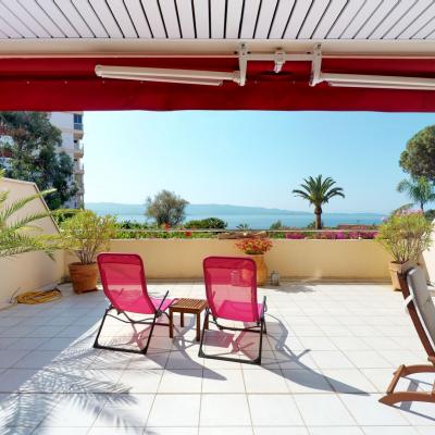 AJACCIO, Résidence du Parc Impérial, F3 de 80m2 vue mer, magnifique terrasse