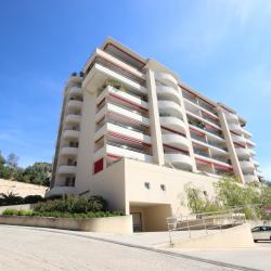En Corse, à Ajaccio, vente d'un appartement au dernier étage de type F4 en Duplex, sur la route des Sanguinaires