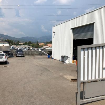 En Corse, à Sarrola Carcopino, un hangar de 500 m²