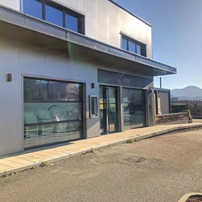 Baléone - Ajaccio: Vente murs d'un local commercial de 316 m² - Emplacement n°1 