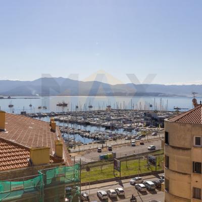 F3 à vendre avec vue mer et grande terrasse montée Saint Jean - Ajaccio