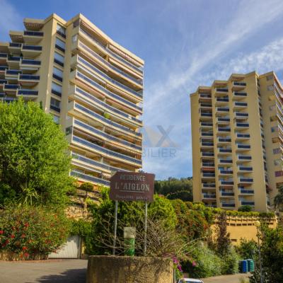 En Corse, à Ajaccio, secteur Salario-Balestrino, à vendre F2/3  avec petite vue mer