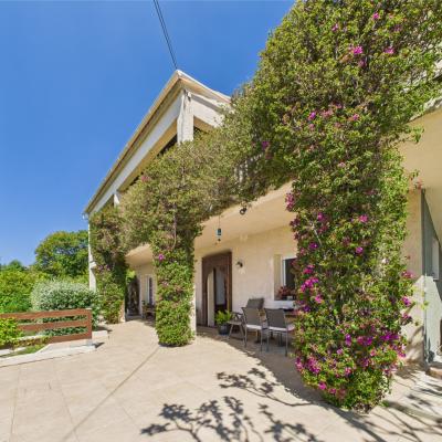 VILLA A VENDRE TROVA
