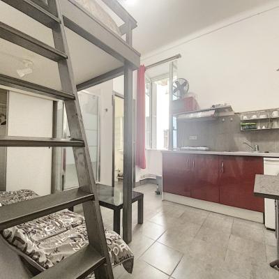 Ajaccio, proche du Tribunal, Studio de 13 m²