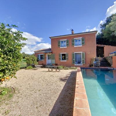 Maison à vendre avec piscine près d'Ajaccio à Eccica-Suarella
