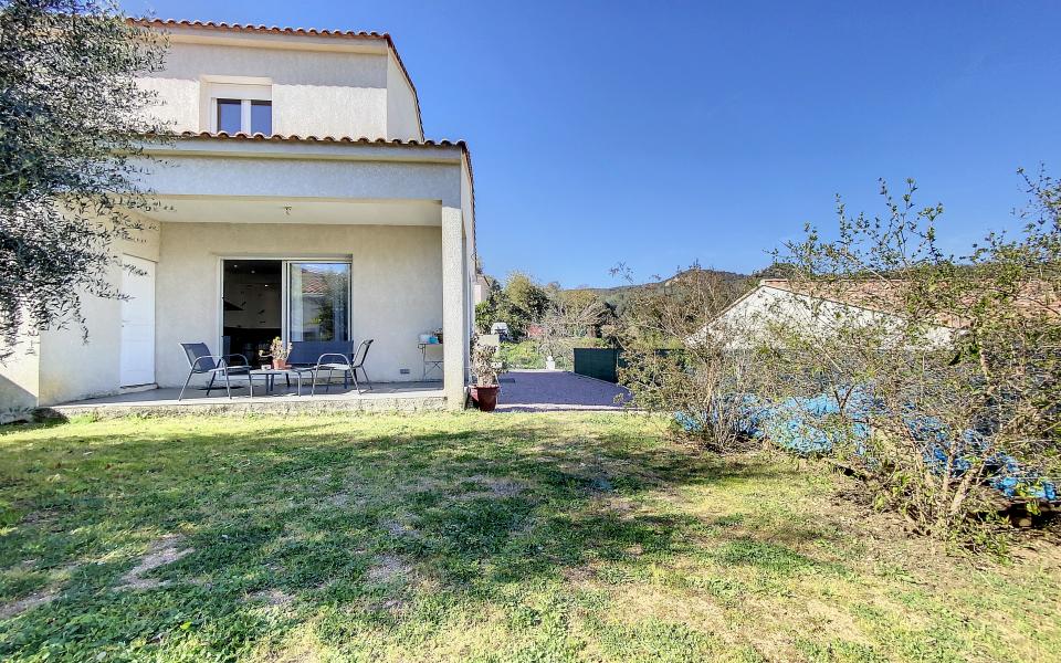 Maison mitoyenne F3 à vendre avec jardin - Ajaccio Finosello