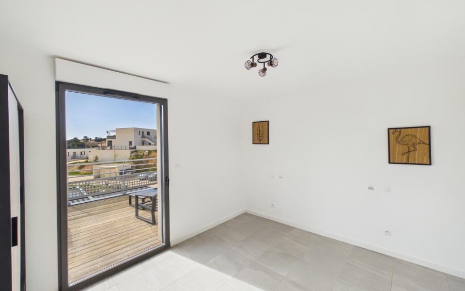 A Vendre appartement F2 Porticcio avec grande terrasse résidence récente - Miniature 10