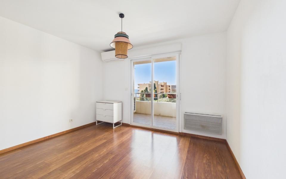 A vendre appartement F2 Parc Lucie - Sanguinaires - - Miniature 4