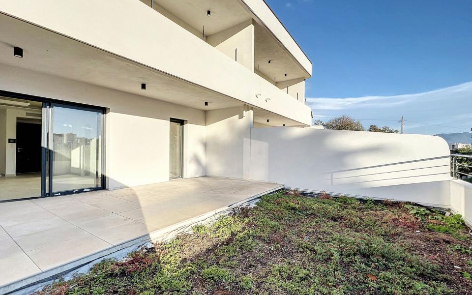 F2 neuf avec jardin à vendre à Ajaccio - Parc Aurancia