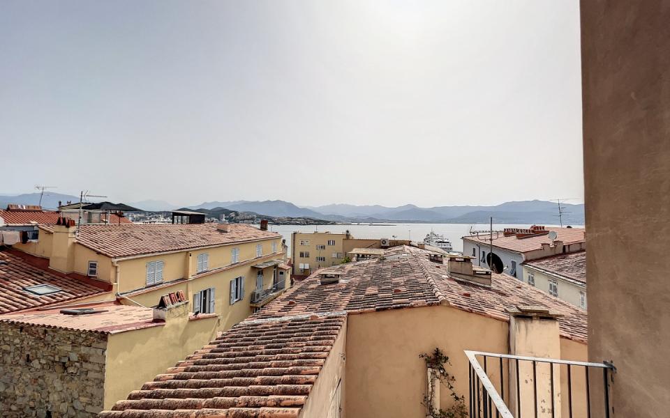 F3 à vendre à Ajaccio, Cours Napoléon MAX IMMOBILIER