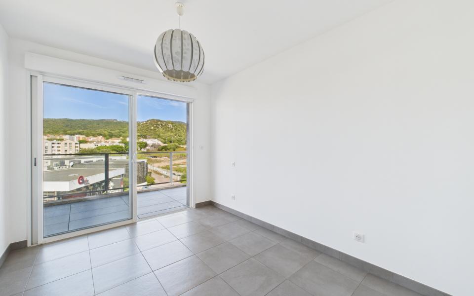 Grand F3 à vendre à Ajaccio secteur Rocade - La Palmeraie - Miniature 6