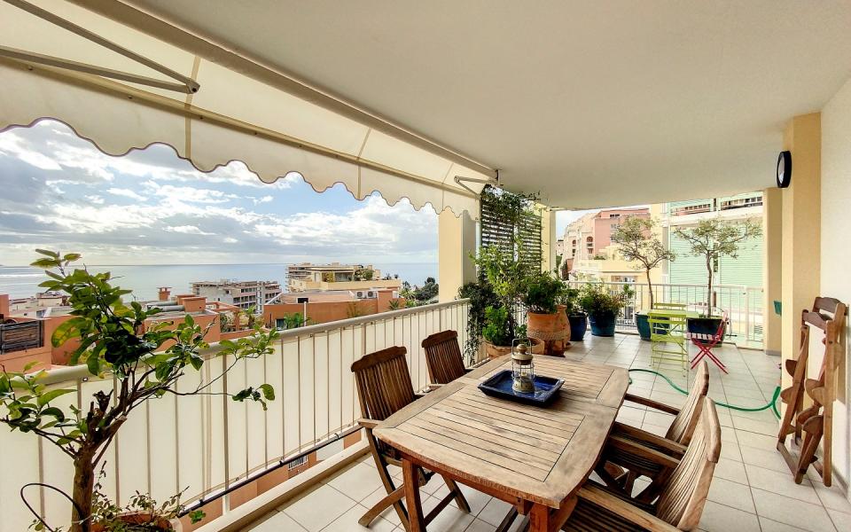 F3 à vendre vue mer sur la route des Sanguinaires à Ajaccio