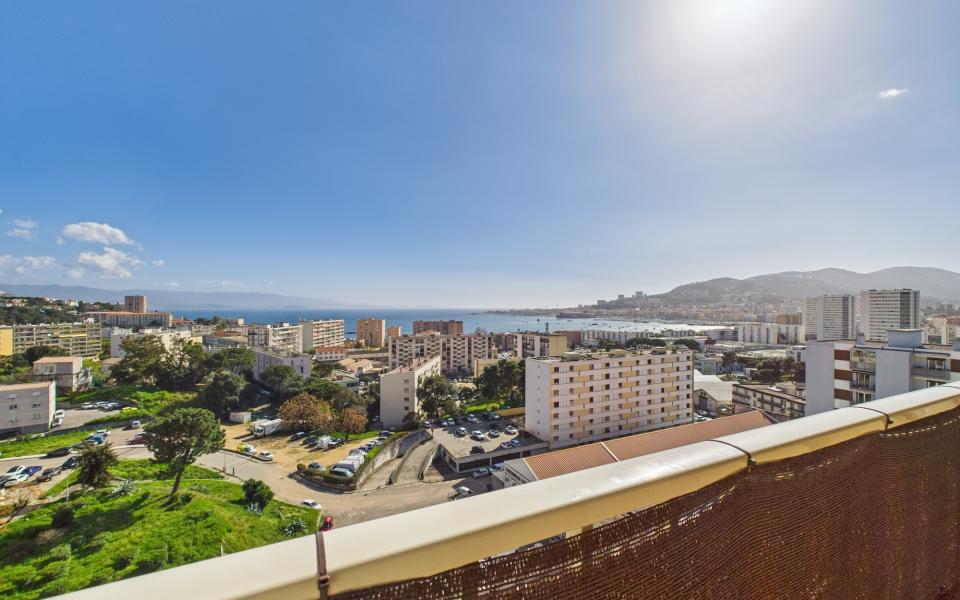 F3 RESIDENCE ORAZZI