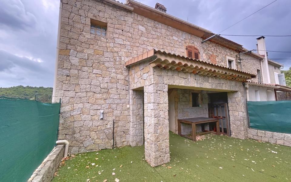 Maison F4 meublé à louer secteur Tavaco proche Ajaccio