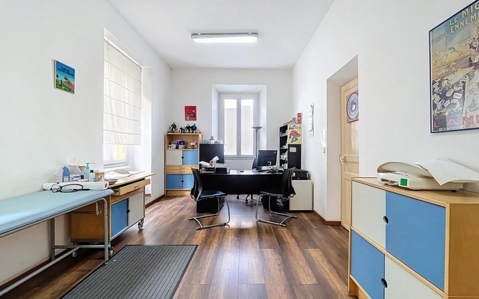 Local professionnel à louer cours Napoléon à Ajaccio