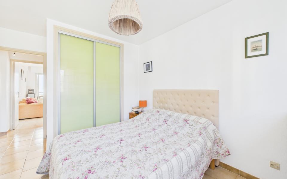 Vendre appartement F4 à Ajaccio : Vue mer, proche plages et centre-ville - Miniature 9