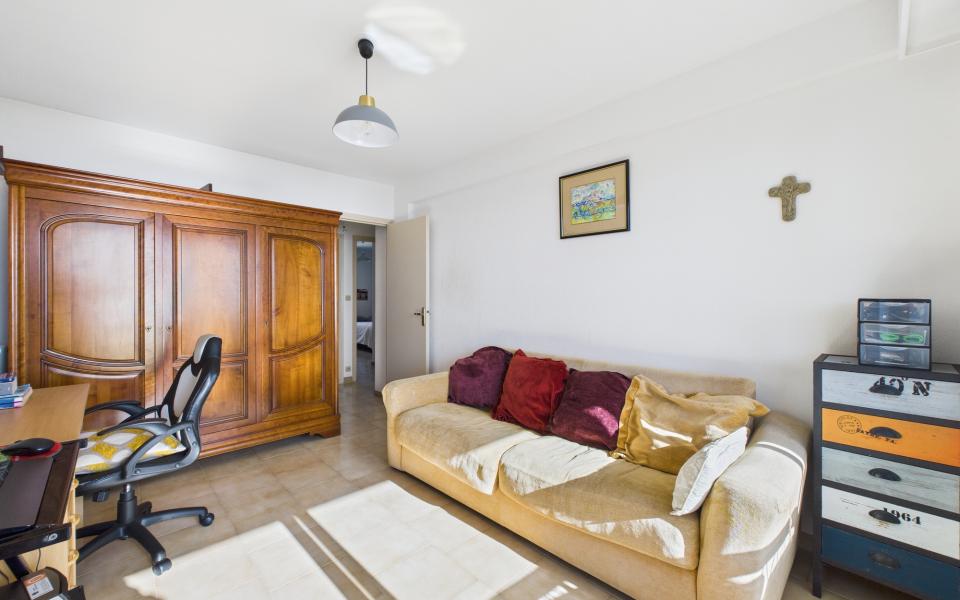 Vendre appartement F4 à Ajaccio : Vue mer, proche plages et centre-ville - Miniature 12