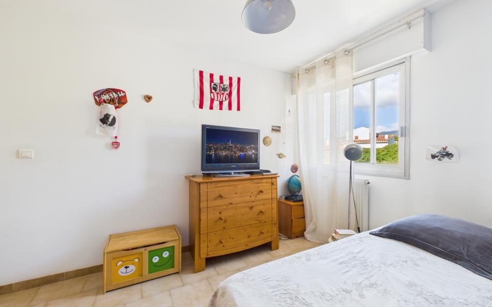 Vendre appartement F4 à Ajaccio : Vue mer, proche plages et centre-ville - Miniature 7