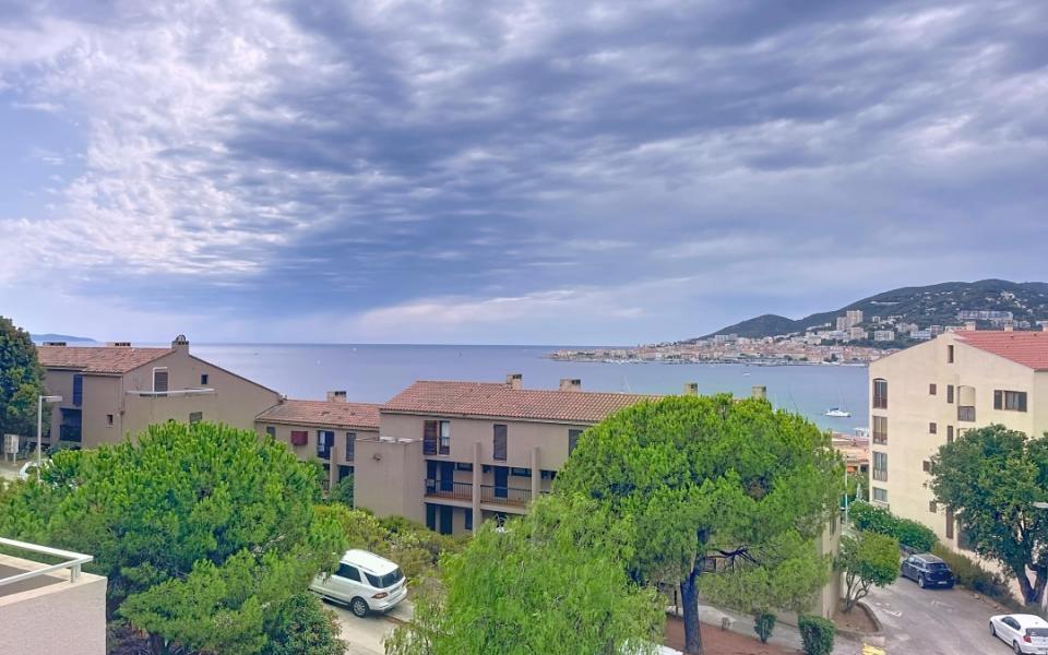 F5 duplex meublé secteur Aspretto à Ajaccio