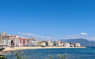 A vendre appartement F2  au PARC BERTHAULT 