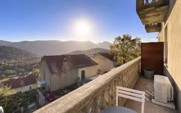 A vendre  F2 au coeur du village d'Evisa