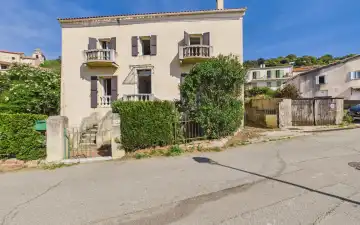 A vendre  Maison de village avec vue mer - Alata