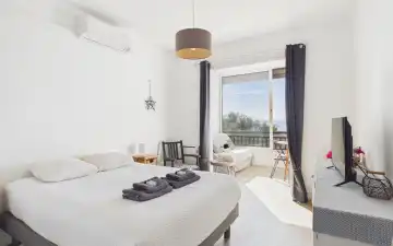 VENTE F1 avec vue Mer - Route des Sanguinaires