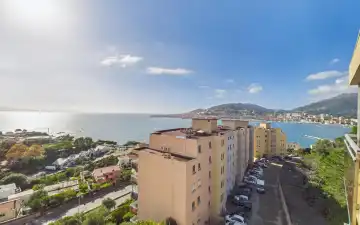 F4  A VENDRE ALZO DI SOLE