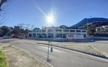 Locaux commerciaux à louer près d'Ajaccio- Route d'Afa