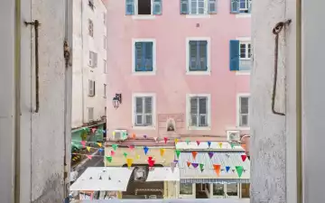 F3 - 64 RUE FESCH 