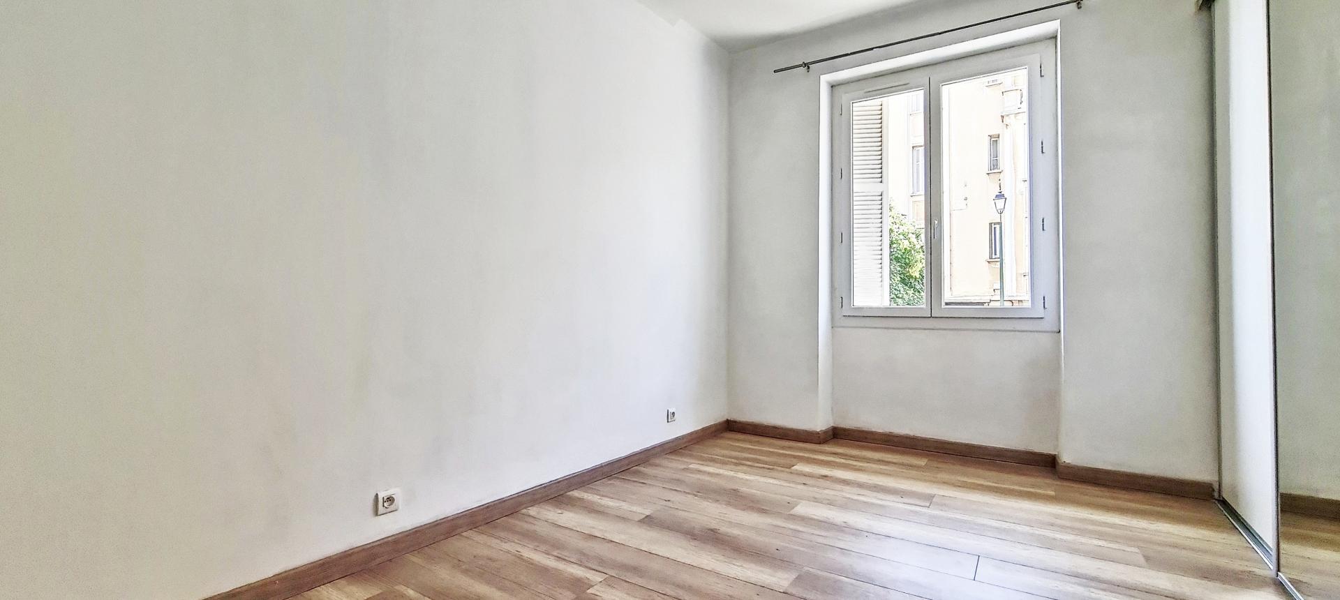 10 - F4 à louer Trottel chambre 3