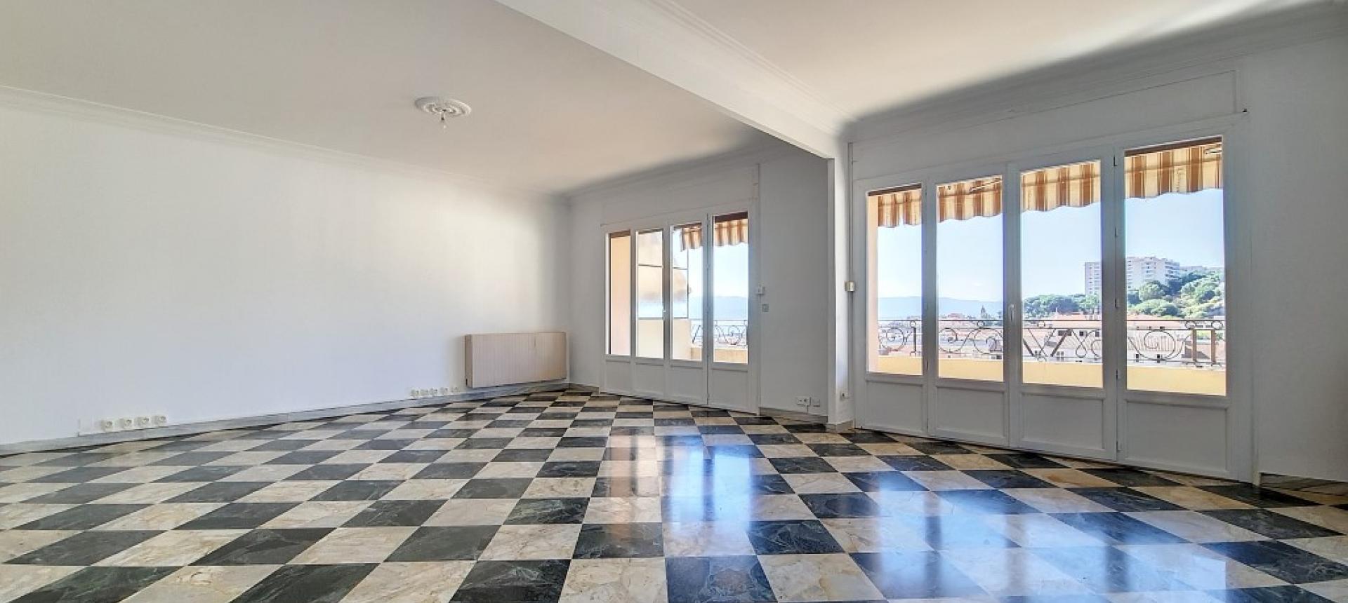 F3 à louer immeuble Masseria séjour 