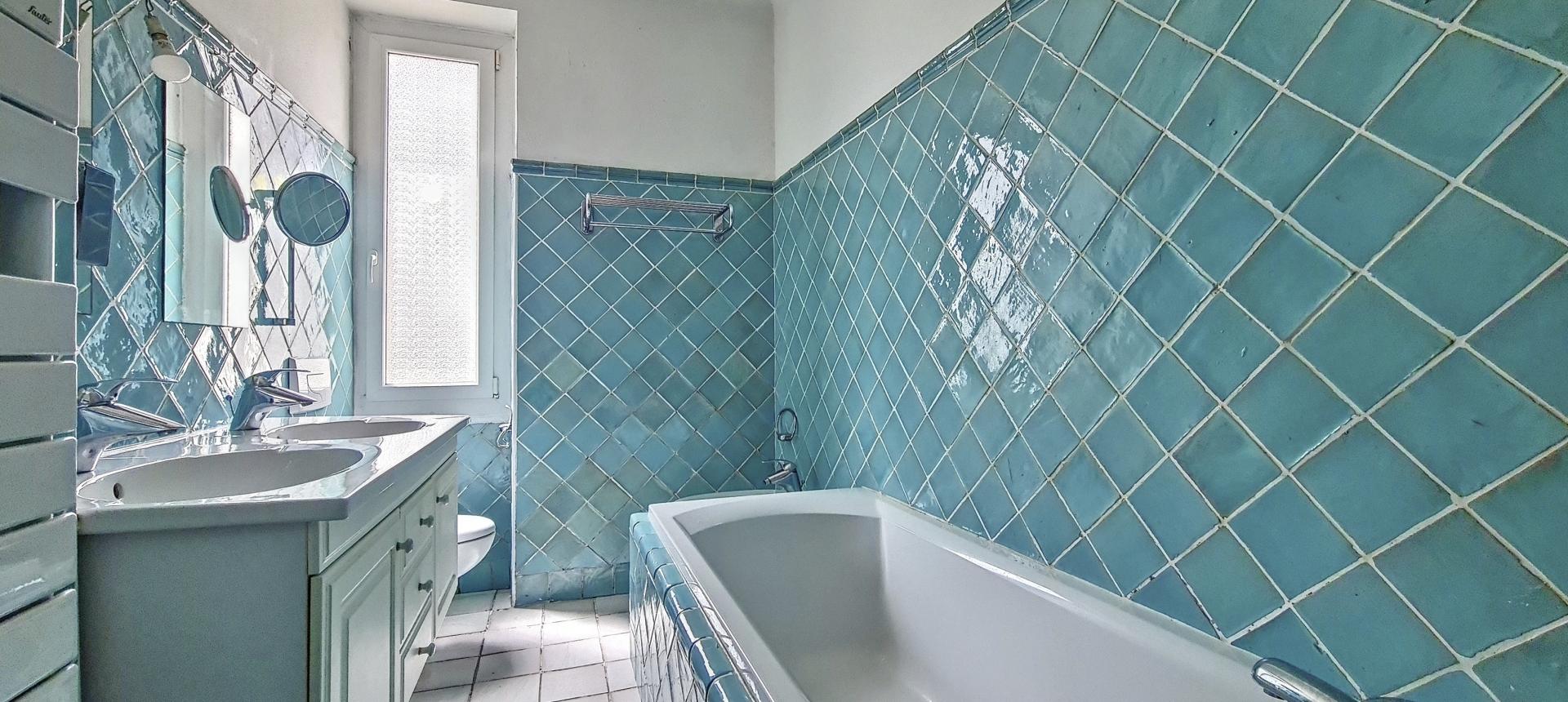 11 - F4 à louer Trottel salle de bain