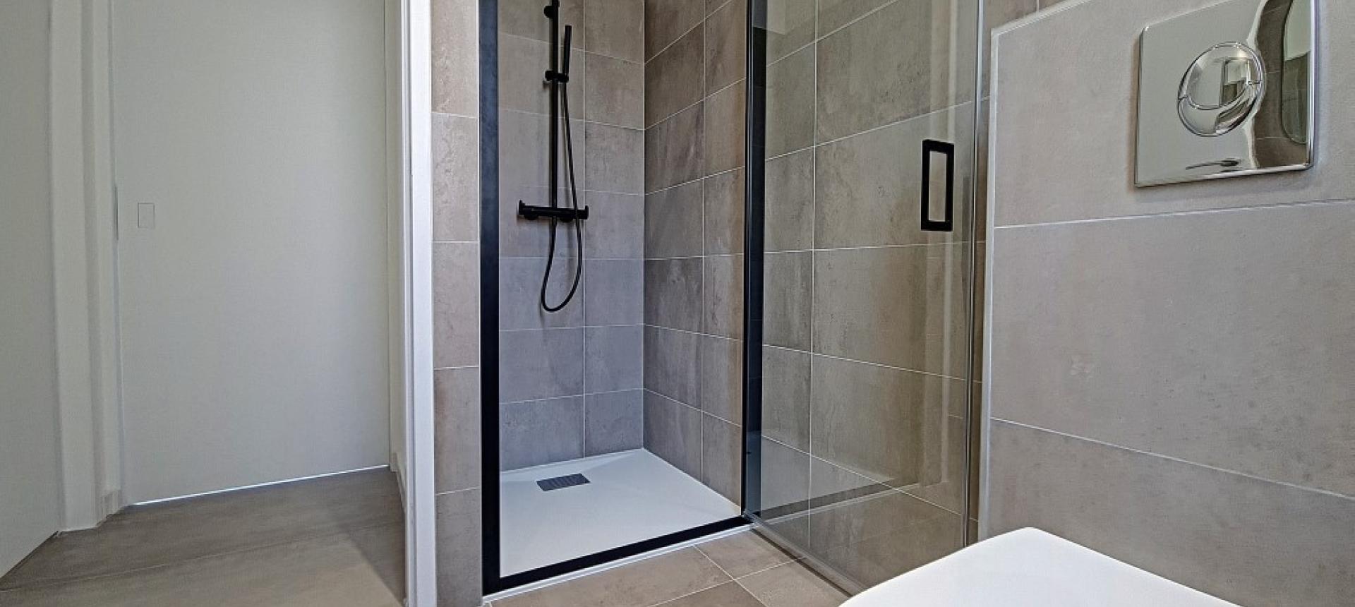 F2 à louer Trottel  Marengo salle de douche