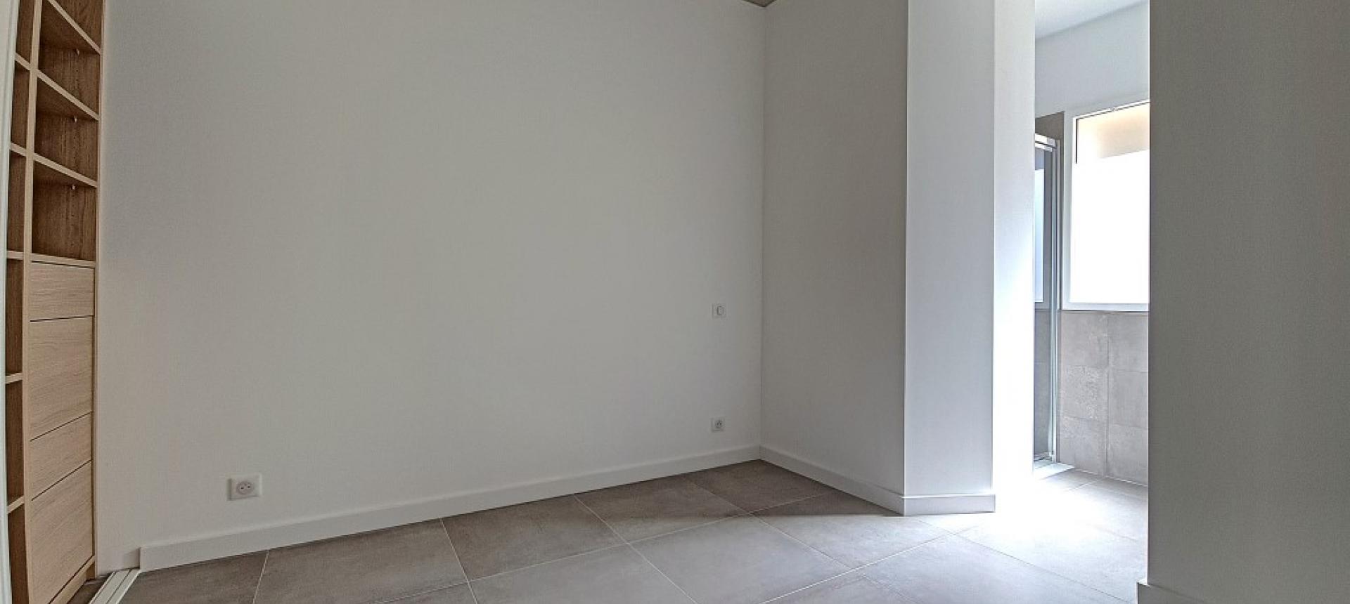 F3 à louer  Albert 1er Forcone chambre 1