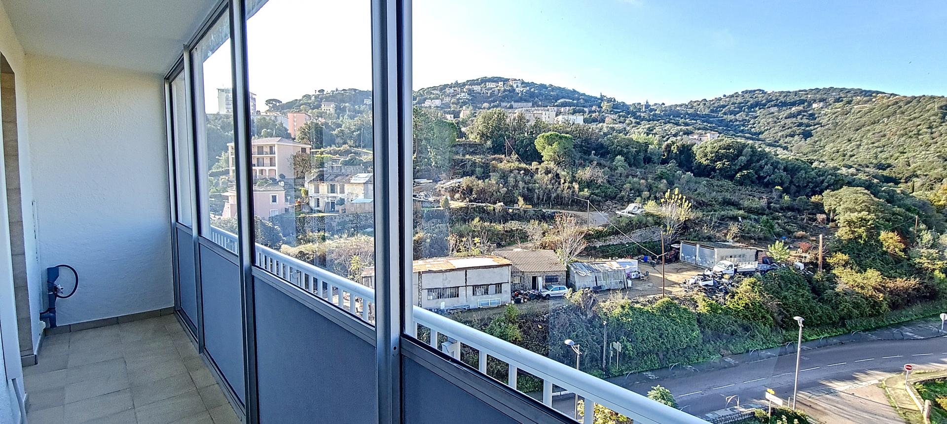 F3 à louer Loretto vue depuis loggia 